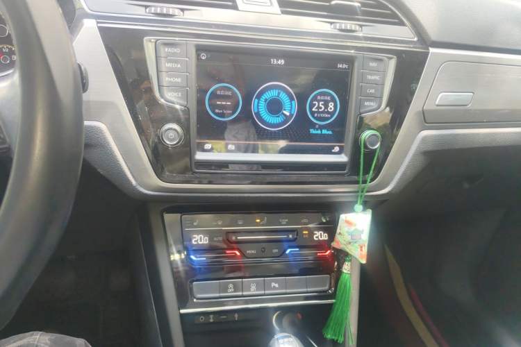 Used Volkswagen Touran 2021 Tiguan L 280TSI DSG Boundary Edition 6-Seater Audio And AC Panel