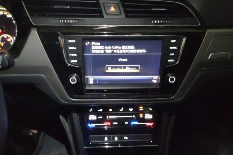 Used Volkswagen Touran 2021 Volkswagen Touran L 280TSI DSG Boundary Edition 7-Seater Audio And AC Panel