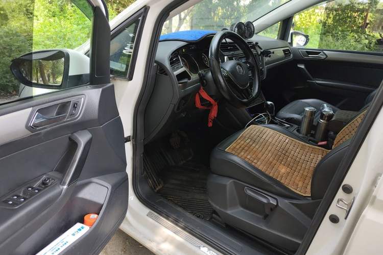 Used Volkswagen Touran 2021 Touran L 280TSI DSG Comfort Edition 7 Seats Driver Seat