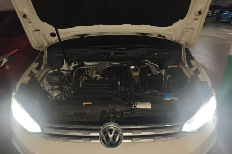 Used Volkswagen Touran 2021 Volkswagen Touran L 280TSI DSG Boundary Edition 7-Seater Engine Bay