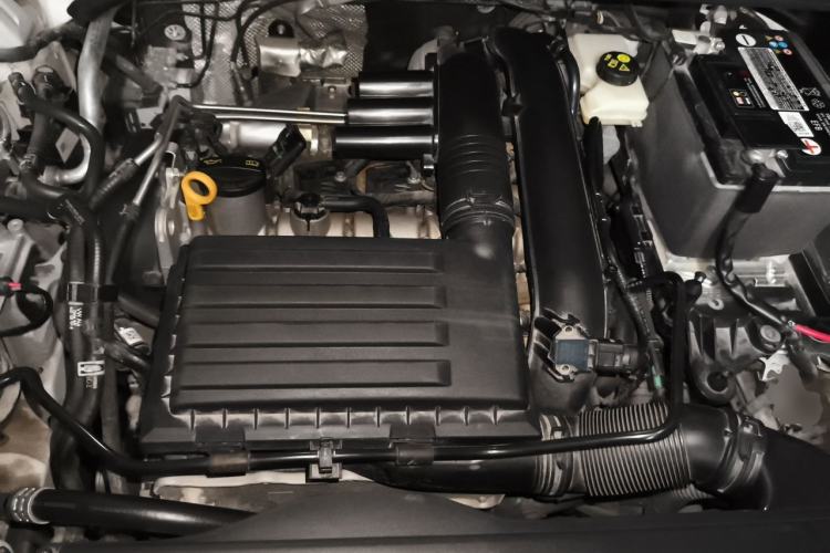 Used Volkswagen Touran 2021 Volkswagen Touran L 280TSI DSG Boundary Edition 7-Seater Engine Bay