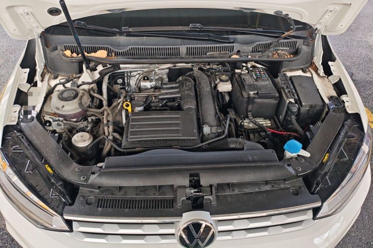 Used Volkswagen Touran 2021 Volkswagen Touran L 280TSI DSG Boundary Edition 7-Seater Engine Bay