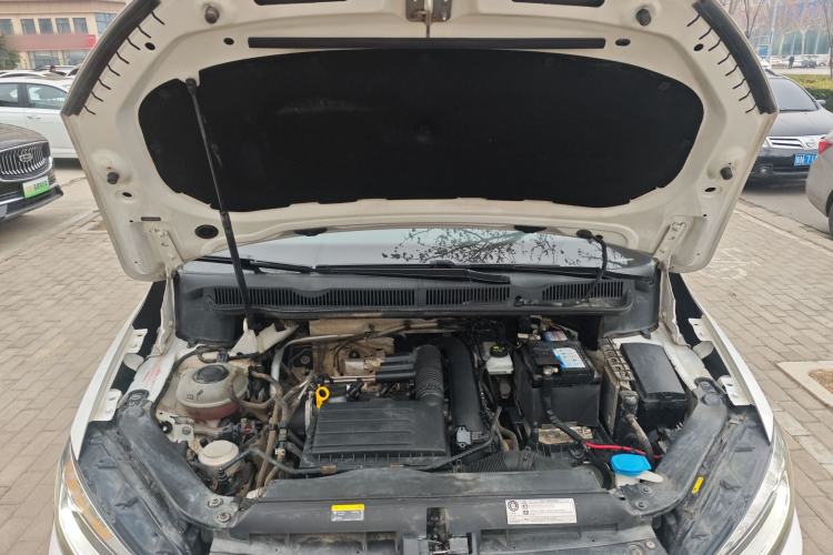 Used Volkswagen Touran 2021 Volkswagen Touran L 280TSI DSG Boundary Edition 7-Seater Engine Bay
