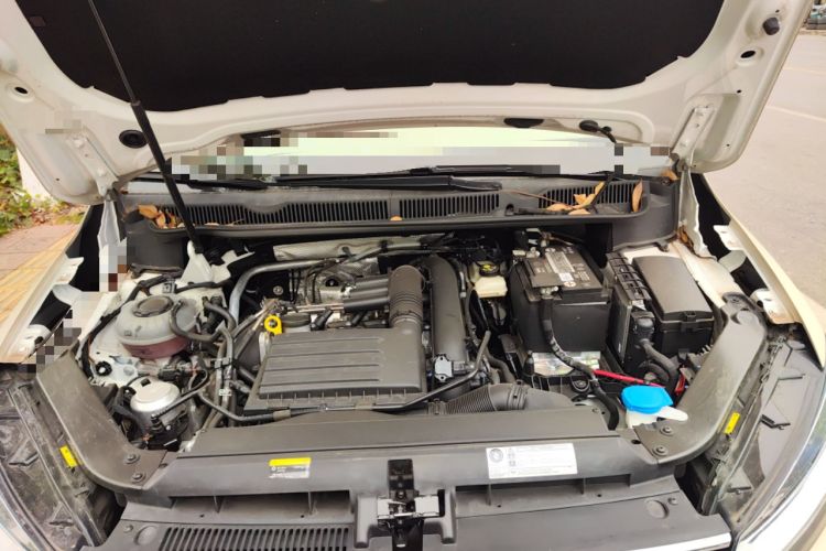 Used Volkswagen Touran 2021 Volkswagen Touran L 280TSI DSG Boundary Edition 7-Seater Engine Bay