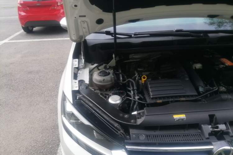 Used Volkswagen Touran 2021 Touran L 280TSI DSG Comfort Edition 7 Seats Engine Bay Right