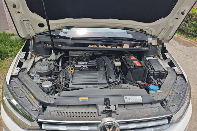Used Volkswagen Touran 2021 Tiguan L 280TSI DSG Boundary-Pushing Luxury Edition 6 Seats Engine Bay