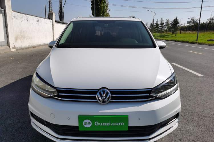 Used Volkswagen Touran 2021 Touran L 280TSI DSG Comfort Edition 7 Seats Exterior 1