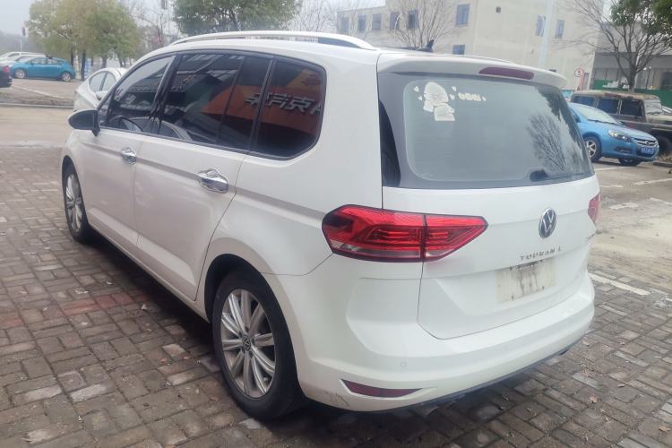 Used Volkswagen Touran 2021 Touran L 280TSI DSG Comfort Edition 7 Seats Exterior 2