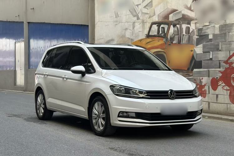 Used Volkswagen Touran 2021 Touran L 280TSI DSG Comfort Edition 7 Seats Exterior 2