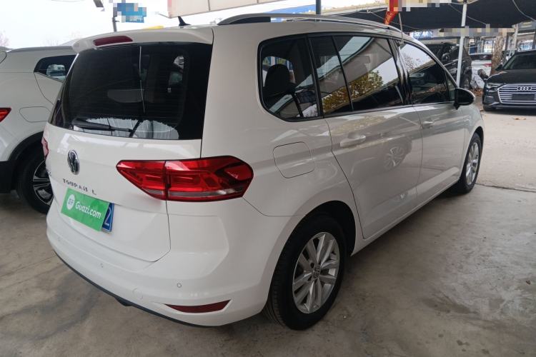 Used Volkswagen Touran 2021 Volkswagen Touran L 280TSI DSG Style Edition 7 Seats Exterior 2