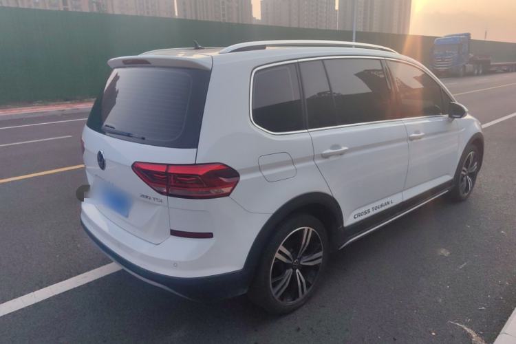 Used Volkswagen Touran 2021 Volkswagen Touran L 280TSI DSG Boundary Edition 7-Seater Exterior 3