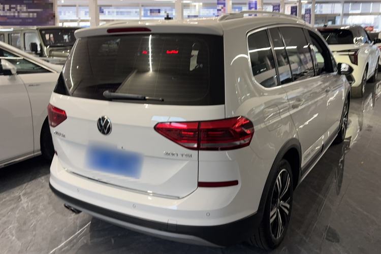 Used Volkswagen Touran 2021 Volkswagen Touran L 280TSI DSG Boundary Edition 7-Seater Exterior 3