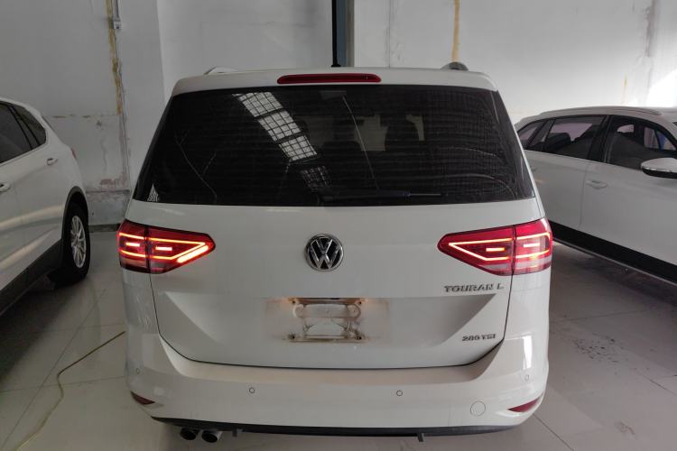 Used Volkswagen Touran 2021 Touran L 280TSI DSG Comfort Edition 7 Seats Exterior 4