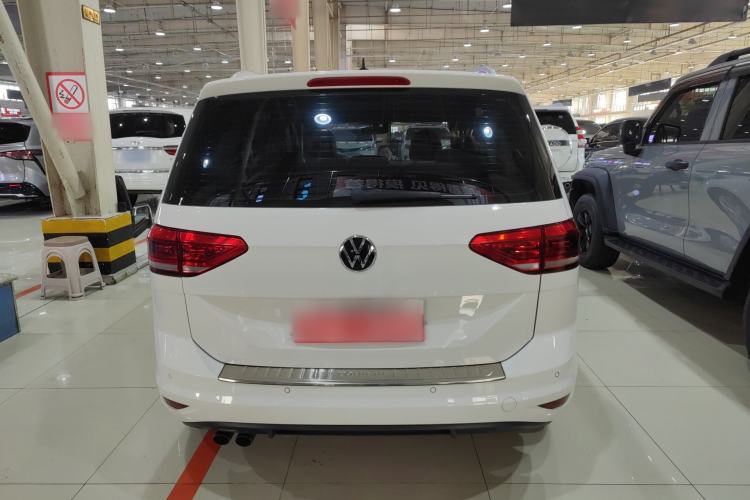 Used Volkswagen Touran 2021 Touran L 280TSI DSG Comfort Edition 7 Seats Exterior 4