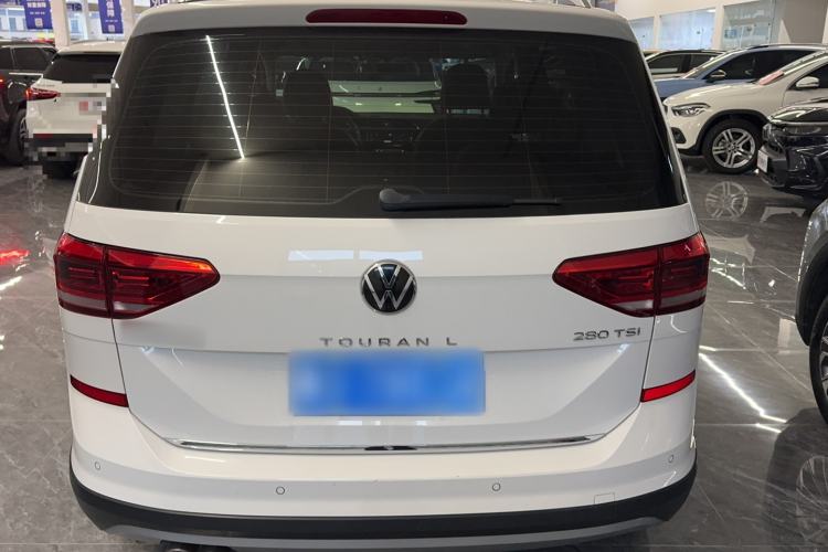 Used Volkswagen Touran 2021 Volkswagen Touran L 280TSI DSG Boundary Edition 7-Seater Exterior 4
