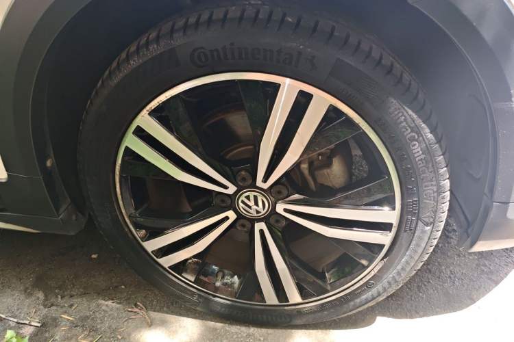 Used Volkswagen Touran 2021 Tiguan L 280TSI DSG Boundary-Pushing Luxury Edition 6 Seats Exterior 7