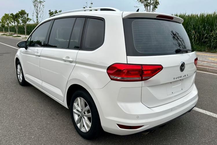 Used Volkswagen Touran 2021 Volkswagen Touran L 280TSI DSG Style Edition 7 Seats Exterior 7