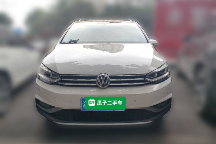 Used Volkswagen Touran 2021 Volkswagen Touran L 280TSI DSG Boundary Edition 7-Seater Front