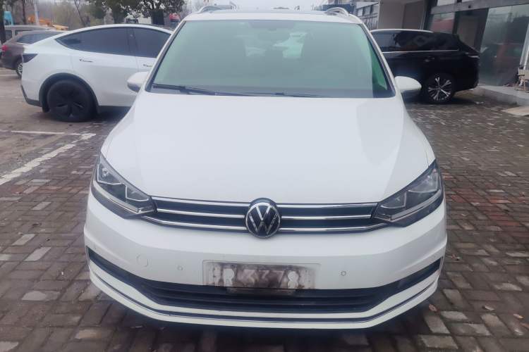 Used Volkswagen Touran 2021 Touran L 280TSI DSG Comfort Edition 7 Seats Front