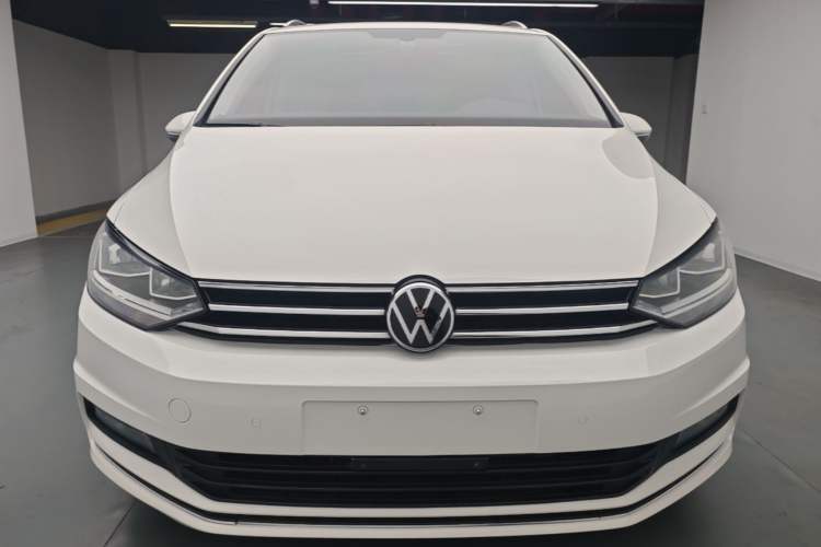 Used Volkswagen Touran 2021 Touran L 280TSI DSG Comfort Edition 7 Seats Front
