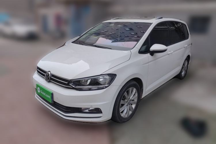 Used Volkswagen Touran 2021 Touran L 280TSI DSG Comfort Edition 7 Seats Front Left 45 Deg