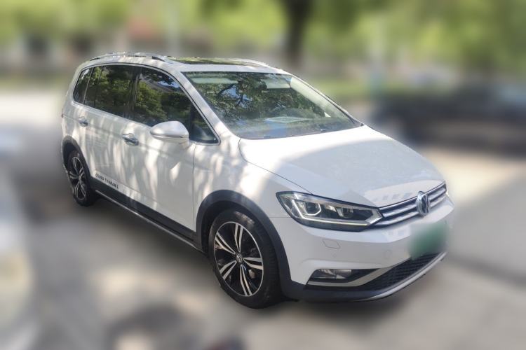 Used Volkswagen Touran 2021 Tiguan L 280TSI DSG Boundary Edition 6-Seater Front Right 45 Deg
