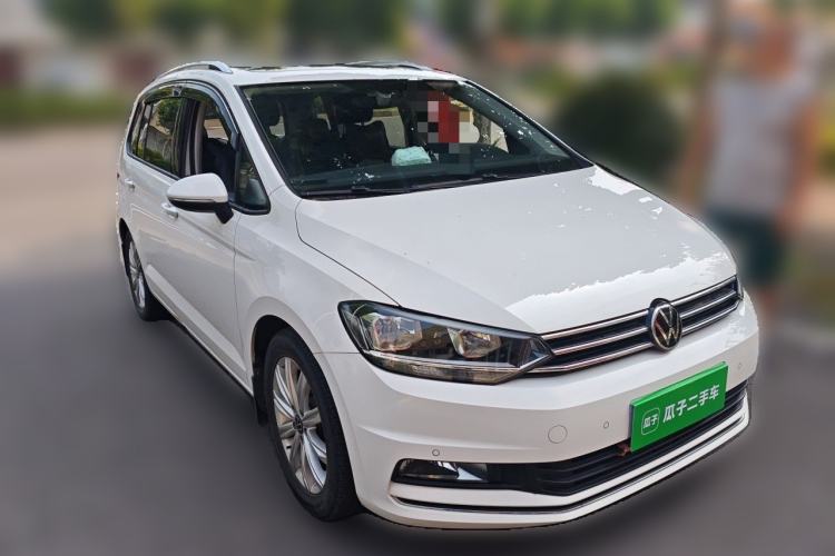 Used Volkswagen Touran 2021 Touran L 280TSI DSG Comfort Edition 7 Seats Front Right 45 Deg