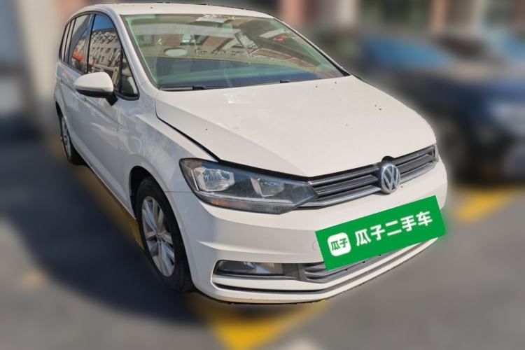 Used Volkswagen Touran 2021 Volkswagen Touran L 280TSI DSG Style Edition 7 Seats Front Right 45 Deg