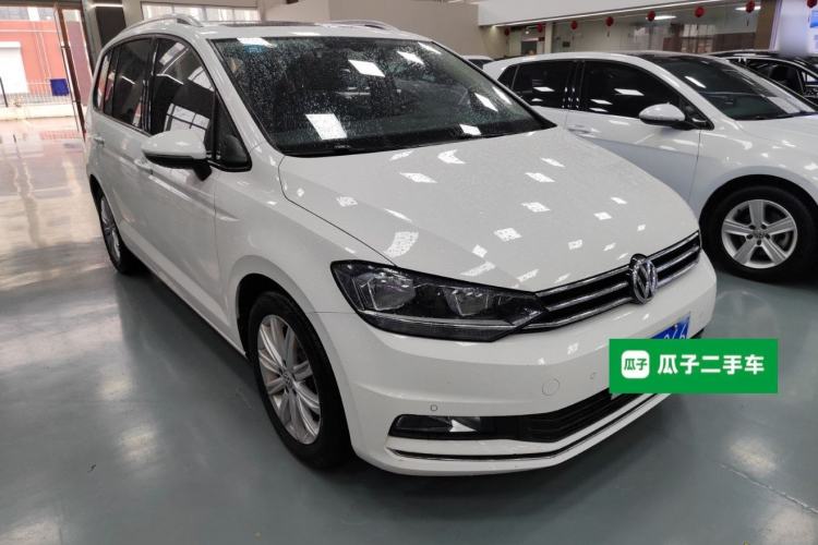 Used Volkswagen Touran 2021 Touran L 280TSI DSG Comfort Edition 7 Seats Front Right 45 Deg
