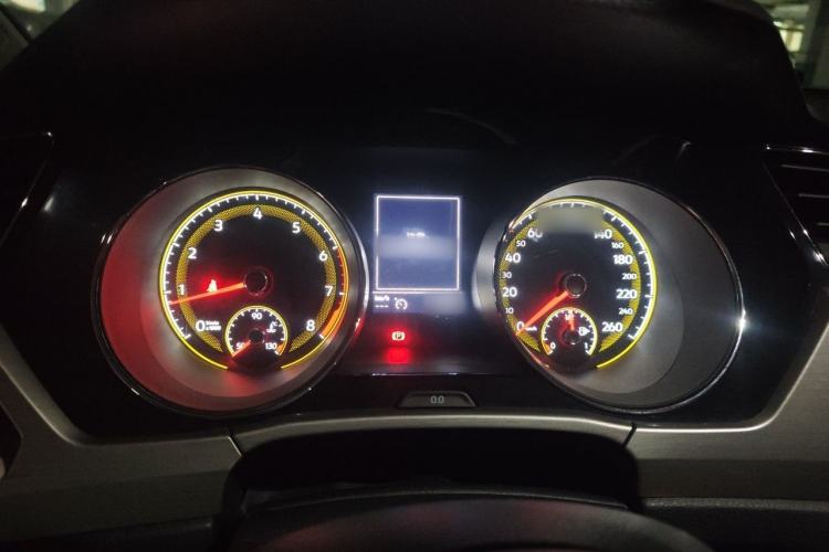 Used Volkswagen Touran 2021 Volkswagen Touran L 280TSI DSG Boundary Edition 7-Seater Instrument Cluster