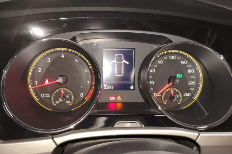 Used Volkswagen Touran 2021 Volkswagen Touran L 280TSI DSG Boundary Edition 7-Seater Instrument Cluster