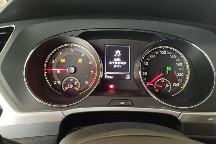 Used Volkswagen Touran 2021 Volkswagen Touran L 280TSI DSG Style Edition 7 Seats Instrument Cluster