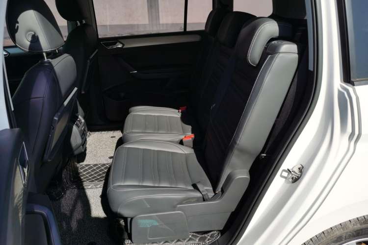 Used Volkswagen Touran 2021 Touran L 280TSI DSG Comfort Edition 7 Seats Interior 1