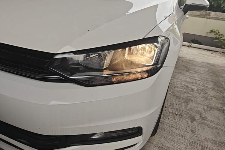 Used Volkswagen Touran 2021 Volkswagen Touran L 280TSI DSG Style Edition 7 Seats Left Front Headlight