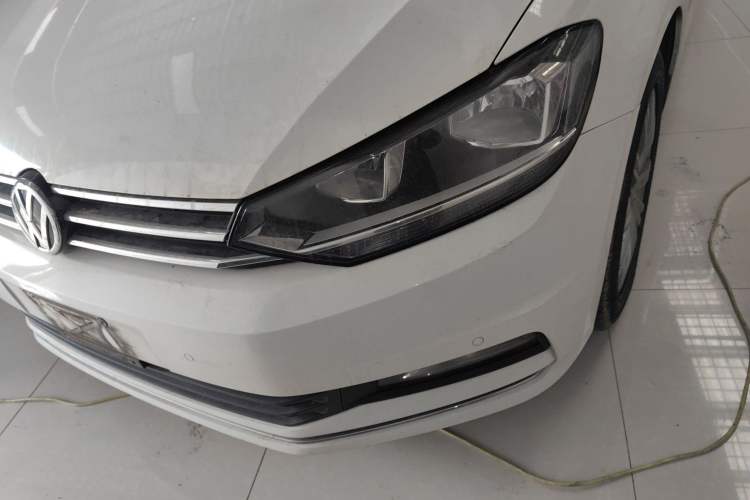 Used Volkswagen Touran 2021 Touran L 280TSI DSG Comfort Edition 7 Seats Left Front Headlight