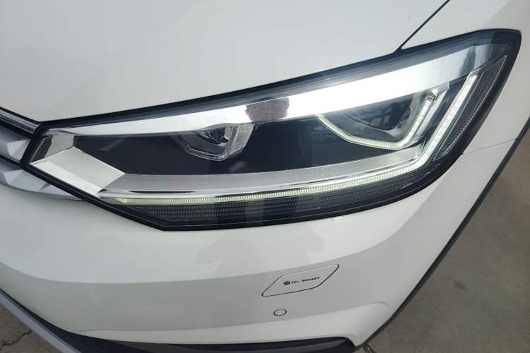Used Volkswagen Touran 2021 Volkswagen Touran L 280TSI DSG Boundary Edition 7-Seater Left Front Headlight