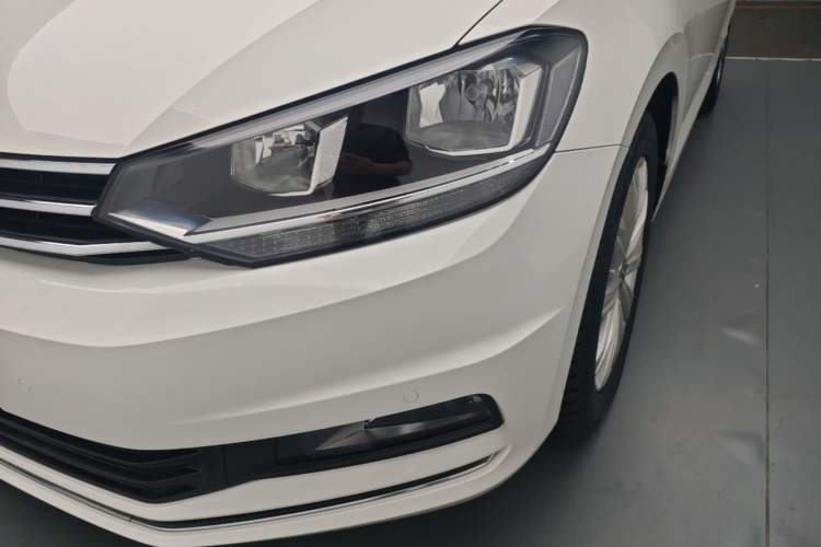 Used Volkswagen Touran 2021 Touran L 280TSI DSG Comfort Edition 7 Seats Left Front Headlight