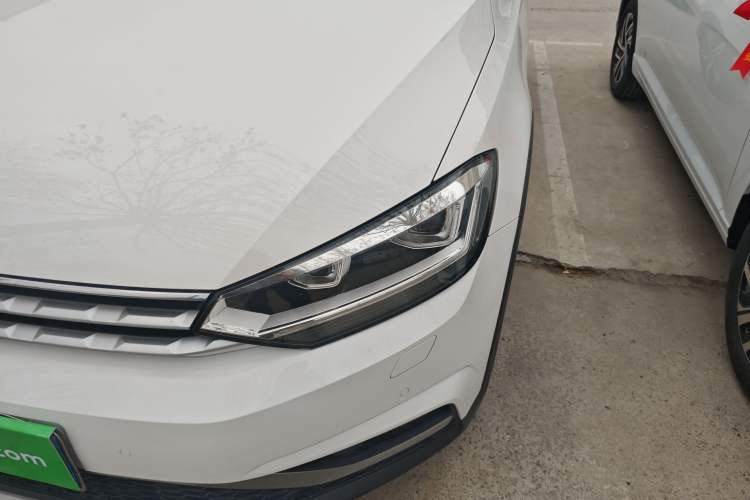Used Volkswagen Touran 2021 Volkswagen Touran L 280TSI DSG Boundary Edition 7-Seater Left Front Headlight