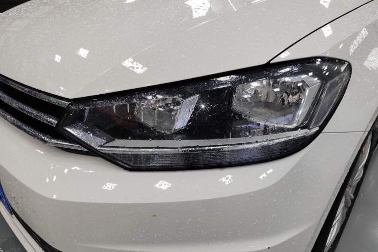 Used Volkswagen Touran 2021 Touran L 280TSI DSG Comfort Edition 7 Seats Left Front Headlight