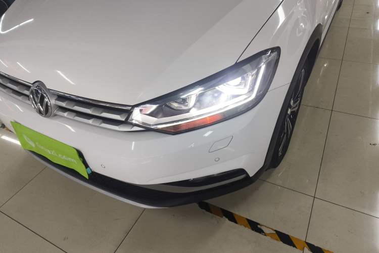 Used Volkswagen Touran 2021 Volkswagen Touran L 280TSI DSG Boundary Edition 7-Seater Left Front Headlight