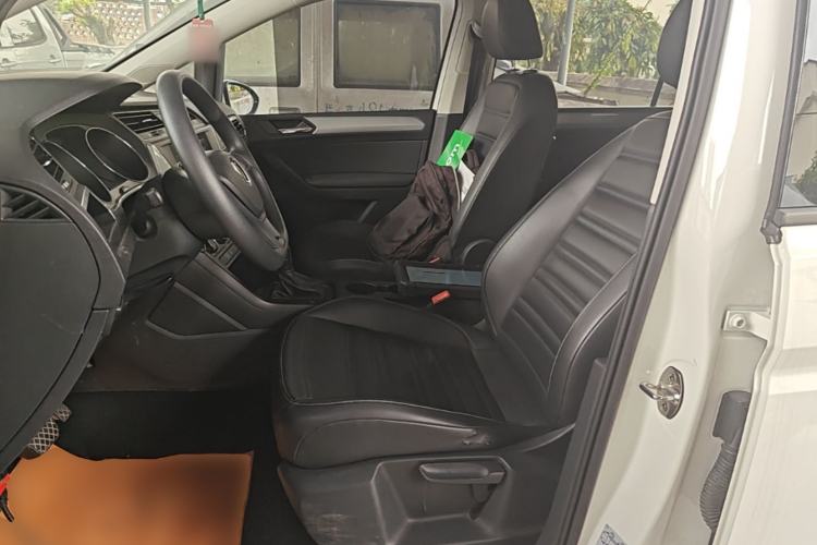 Used Volkswagen Touran 2021 Volkswagen Touran L 280TSI DSG Style Edition 7 Seats Left Front Seat