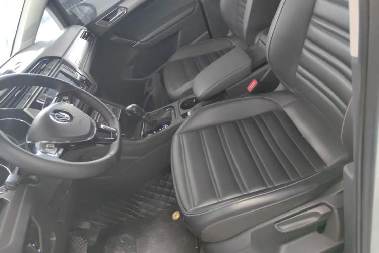 Used Volkswagen Touran 2021 Touran L 280TSI DSG Comfort Edition 7 Seats Left Front Seat