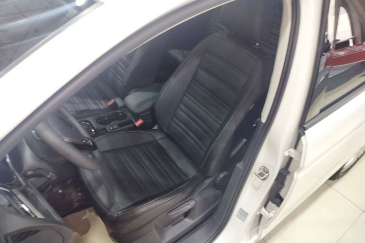 Used Volkswagen Touran 2021 Touran L 280TSI DSG Comfort Edition 7 Seats Left Front Seat