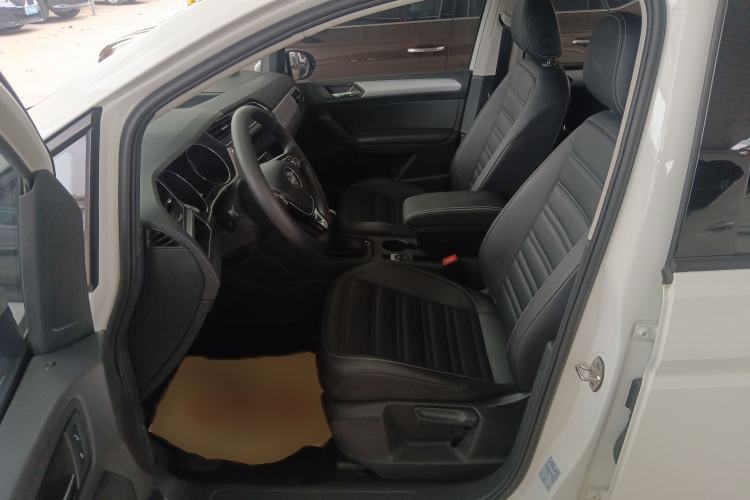 Used Volkswagen Touran 2021 Volkswagen Touran L 280TSI DSG Style Edition 7 Seats Left Front Seat