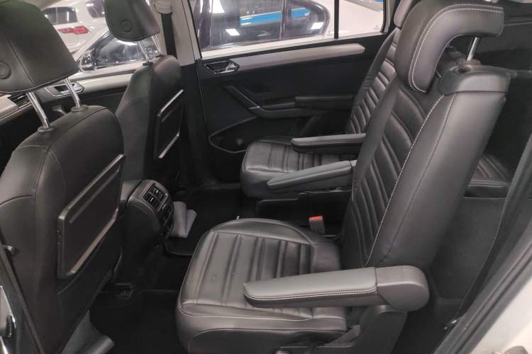 Used Volkswagen Touran 2021 Tiguan L 280TSI DSG Boundary Edition 6-Seater Left Rear Seat