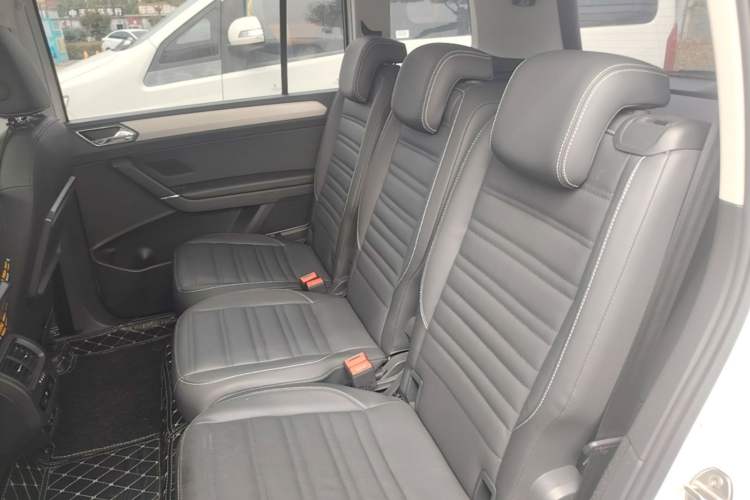 Used Volkswagen Touran 2021 Volkswagen Touran L 280TSI DSG Boundary Edition 7-Seater Left Rear Seat