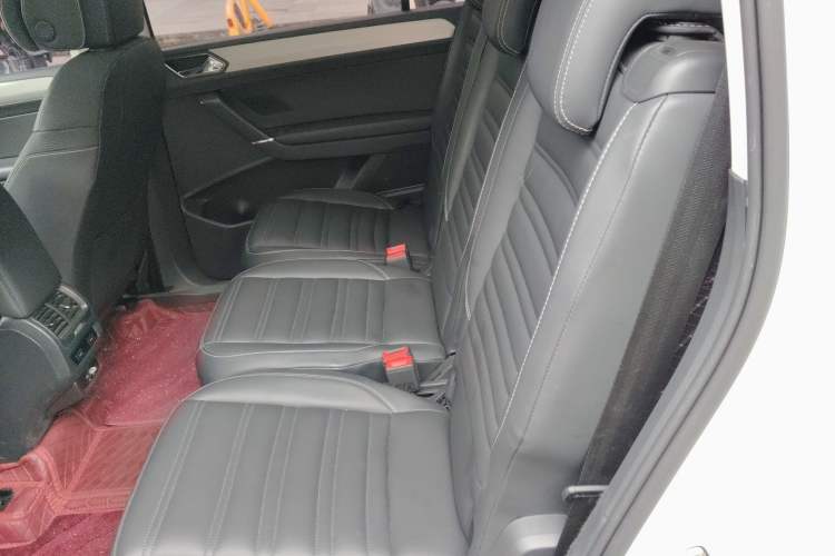 Used Volkswagen Touran 2021 Touran L 280TSI DSG Comfort Edition 7 Seats Left Rear Seat