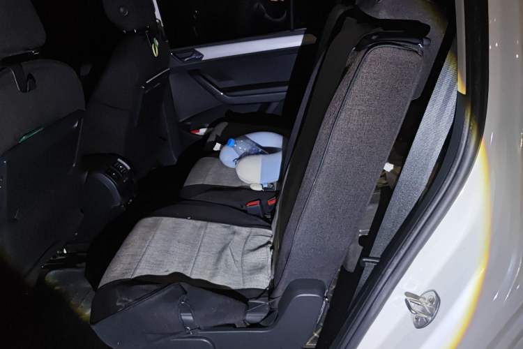 Used Volkswagen Touran 2021 Touran L 280TSI DSG Comfort Edition 7 Seats Left Rear Seat