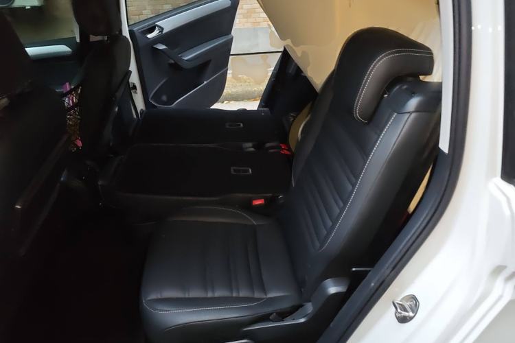 Used Volkswagen Touran 2021 Volkswagen Touran L 280TSI DSG Style Edition 7 Seats Left Rear Seat