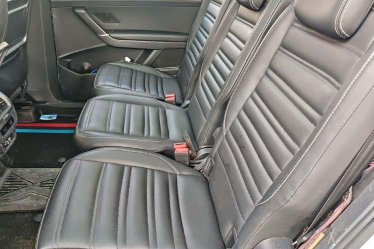 Used Volkswagen Touran 2021 Touran L 280TSI DSG Comfort Edition 7 Seats Left Rear Seat